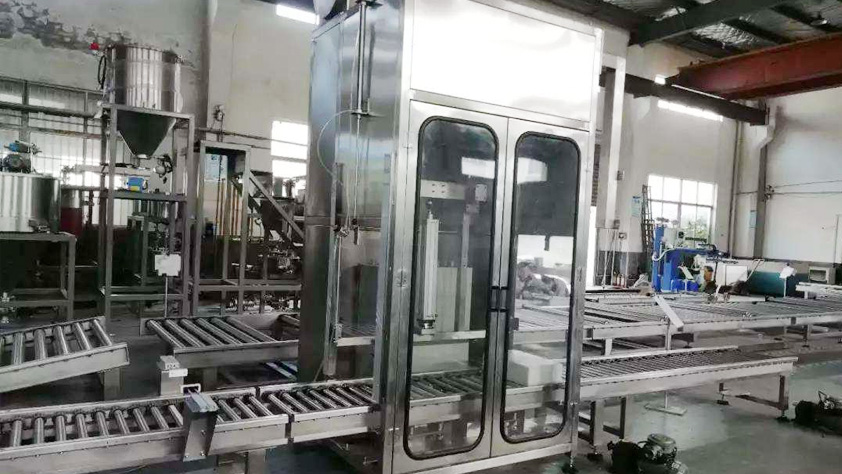 江西赣州液体灌装秤设备安装调试完成